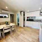 Iris Homes 4*