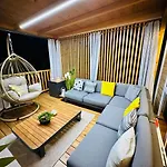 Κάμπινγκ Iris Homes