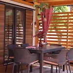 Κάμπινγκ Iris Homes