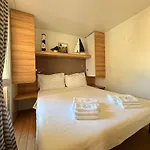 Κάμπινγκ Iris Homes Biograd Na Moru