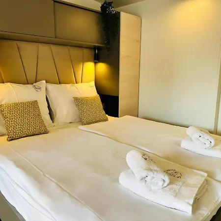Iris Homes 4* Биоград-на-Мору