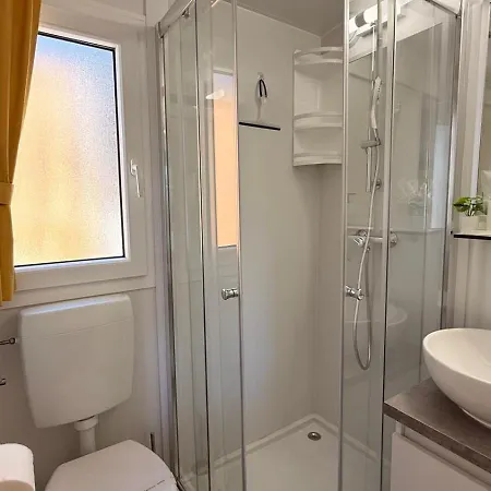 Iris Homes 4*