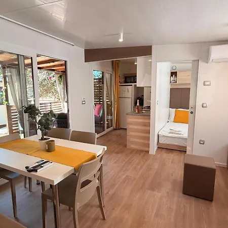 Iris Homes 4* 比奥格勒·纳·莫鲁