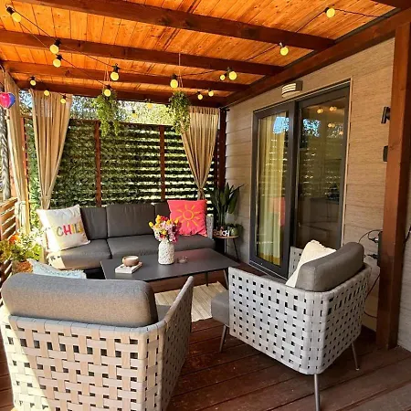 Iris Homes Кемпинг