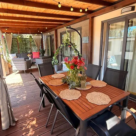 Кемпинг Iris Homes 4*