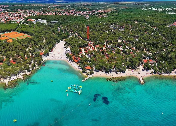 Kamp alanı Iris Homes Biograd Na Moru