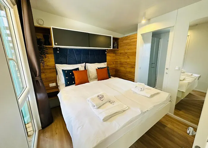 Iris Homes Kamp alanı Biograd Na Moru
