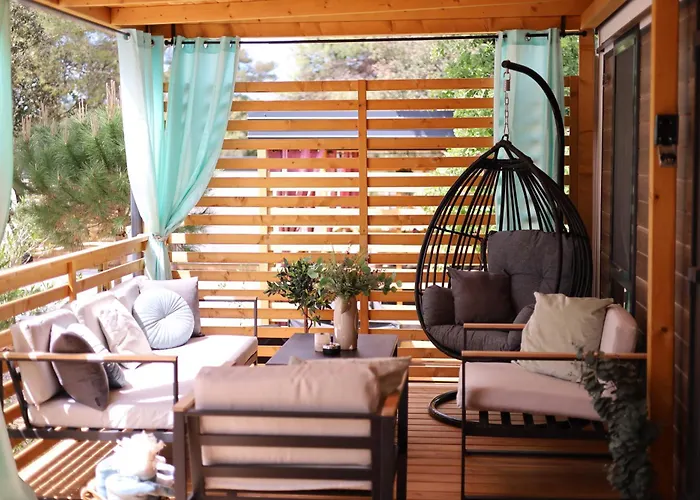 Iris Homes Kamp alanı 4*