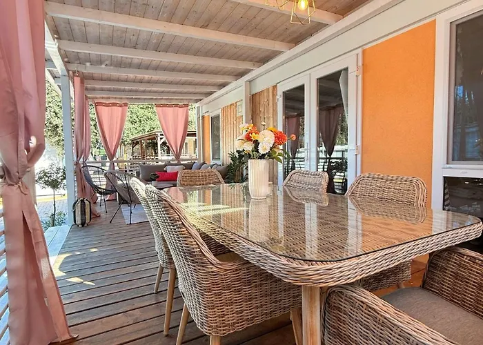 Kamp alanı Iris Homes