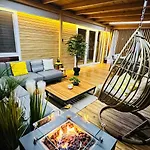 Iris Homes 4* ביוגראד נה מורו