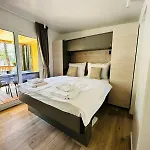 Camping Iris Homes 4*