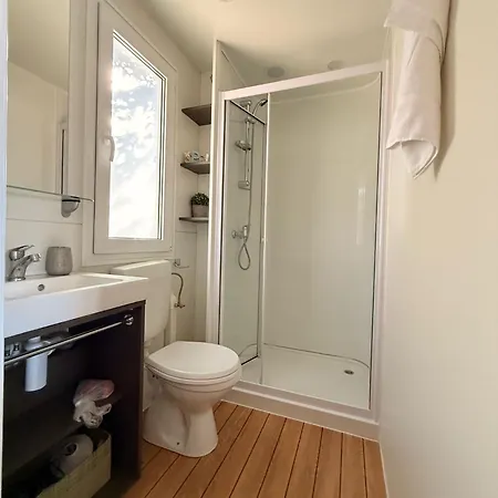 Camping Iris Homes