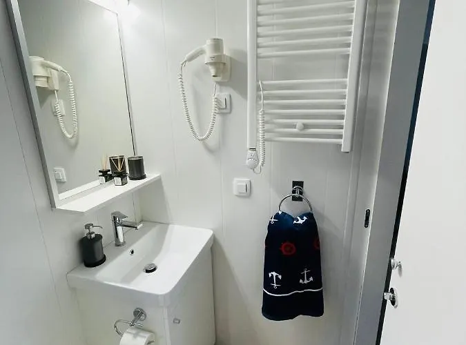 Κάμπινγκ Iris Homes Biograd Na Moru