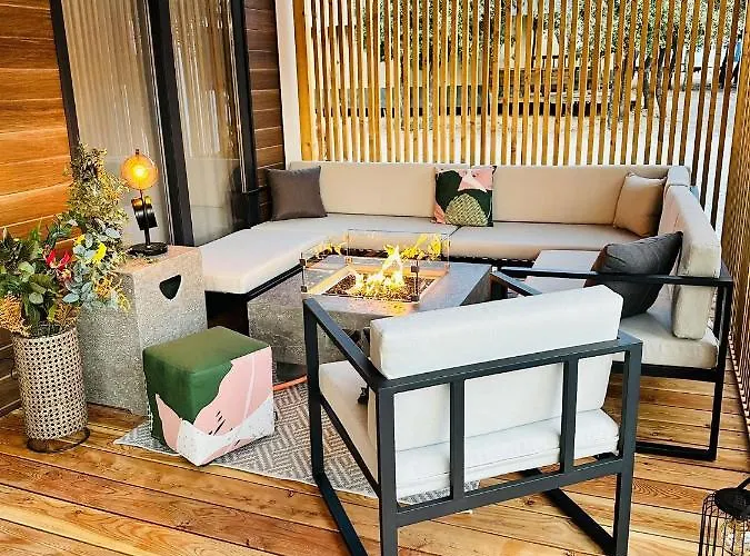 Iris Homes Κάμπινγκ 4*