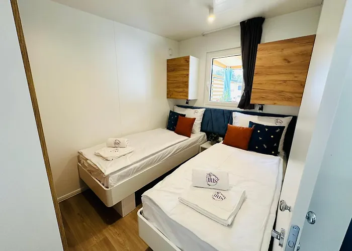 Iris Homes Κάμπινγκ Biograd Na Moru